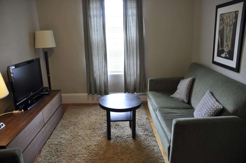 Moncton Suites - Apartments Across Georges Dumont エクステリア 写真