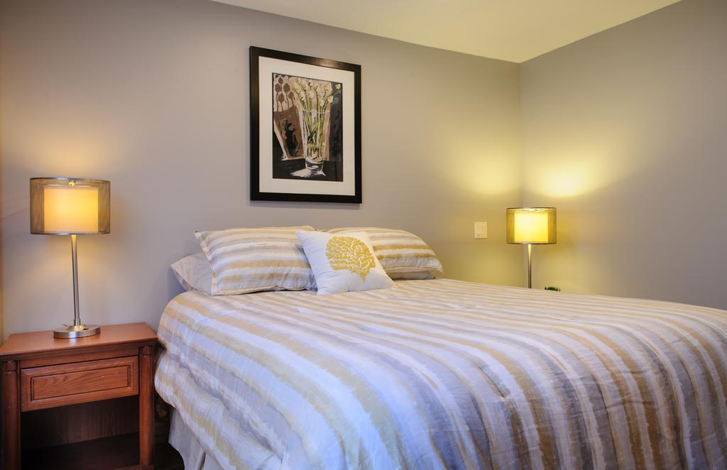 Moncton Suites - Apartments Across Georges Dumont エクステリア 写真