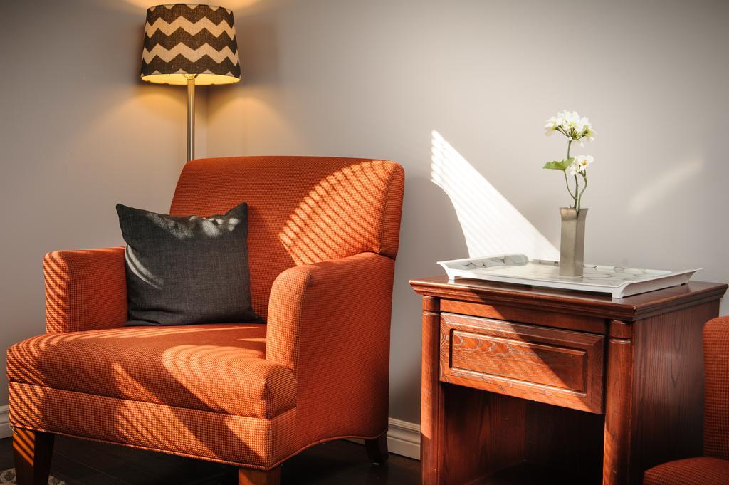 Moncton Suites - Apartments Across Georges Dumont エクステリア 写真